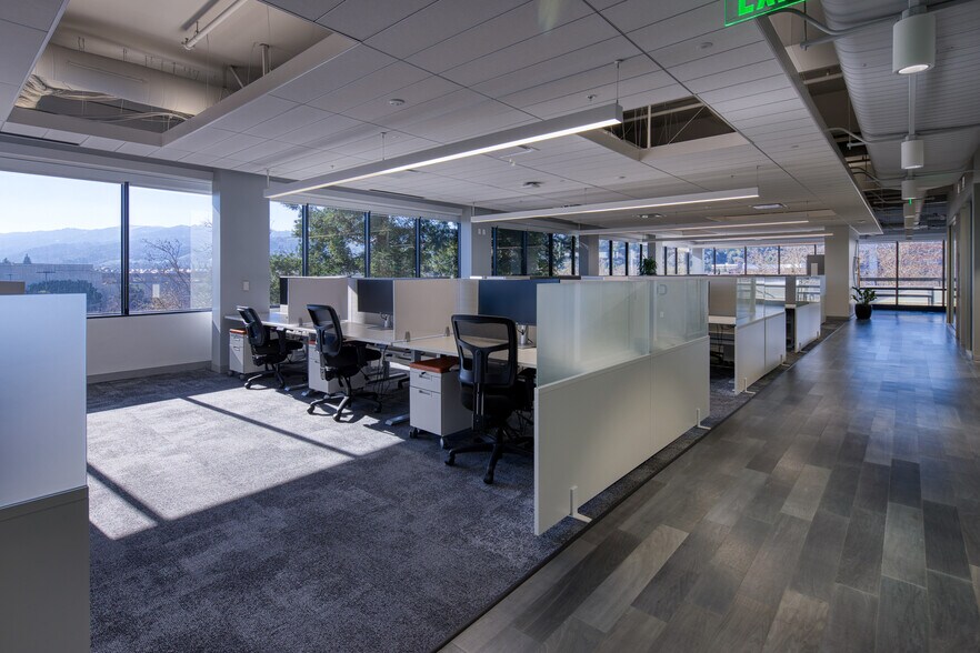 More Photos Of 6000 Stoneridge Mall Rd, Pleasanton Office For Lease