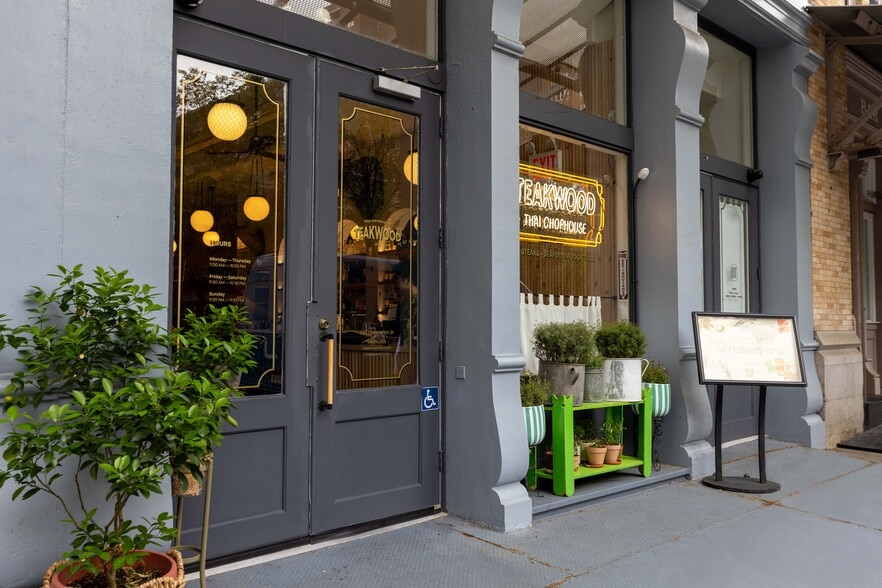 More Photos Of 345 Greenwich St, New York Apartments For Sale