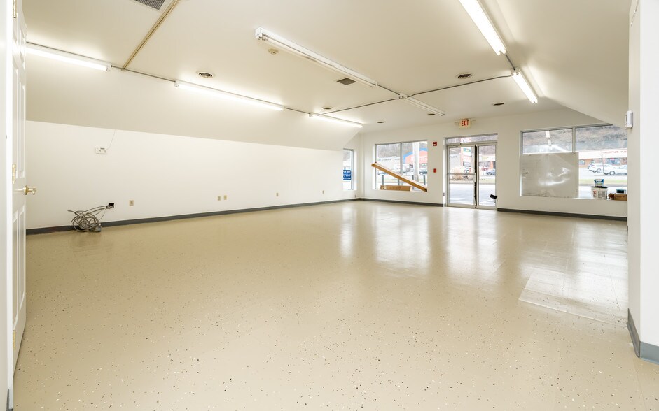 More Photos Of 4707-4711 Route 8, Allison Park Freestanding For Lease