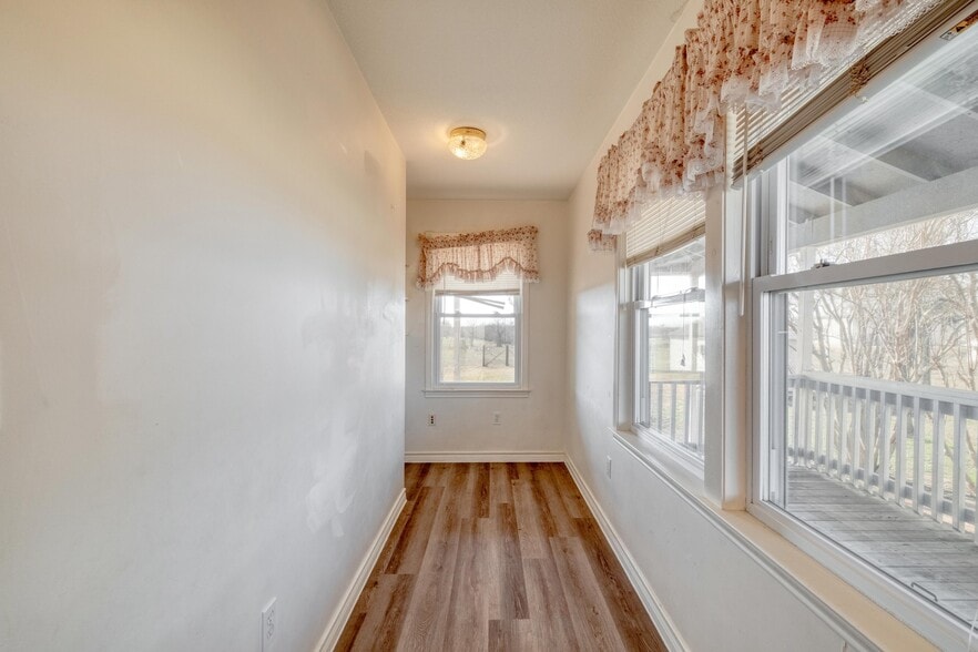 More Photos Of 829 State Highway 21 W, Cedar Creek Specialty For Sale