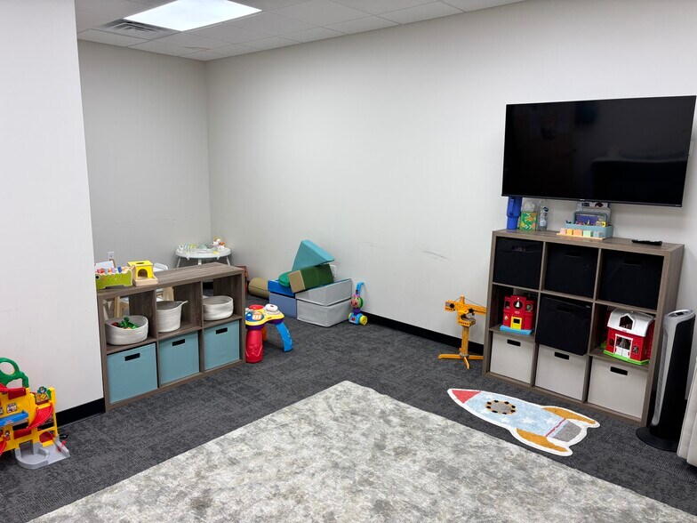 More Photos Of 8245 Cody Dr, Lincoln Warehouse For Sale