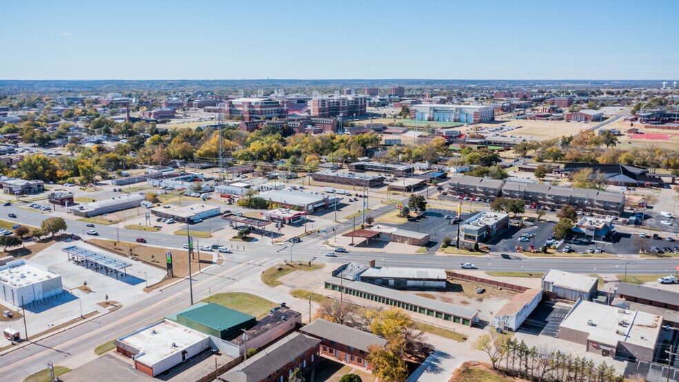 More Photos Of 800 N Main St, Stillwater Office For Sale