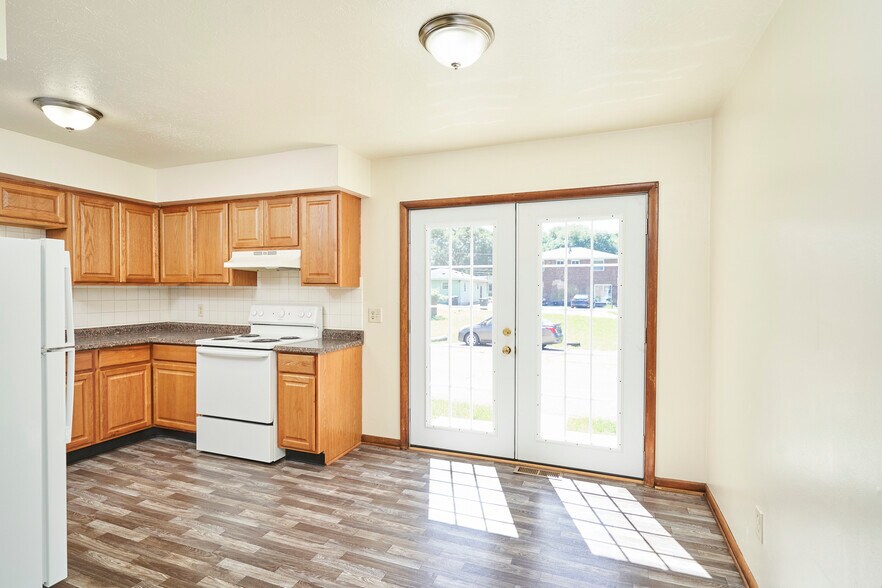 More Photos Of 926 Russell Ave, Akron Apartments For Sale