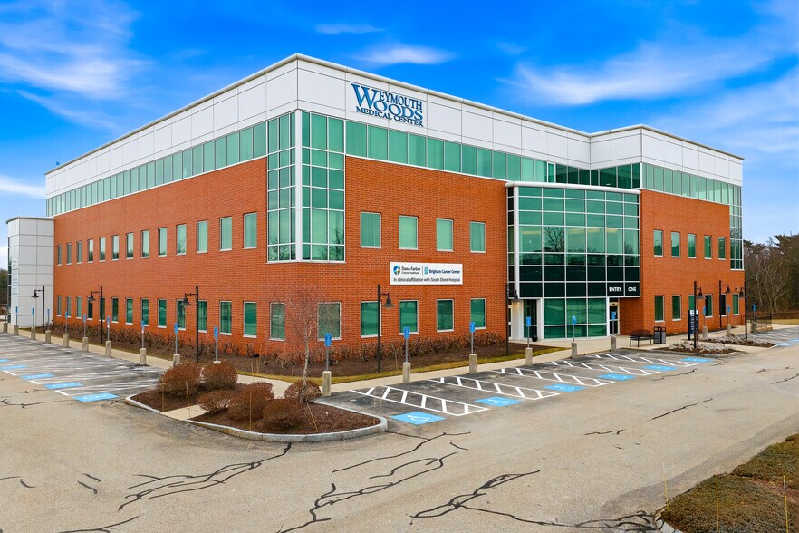 More Photos Of 51 Performance Dr, Weymouth Medical For Lease