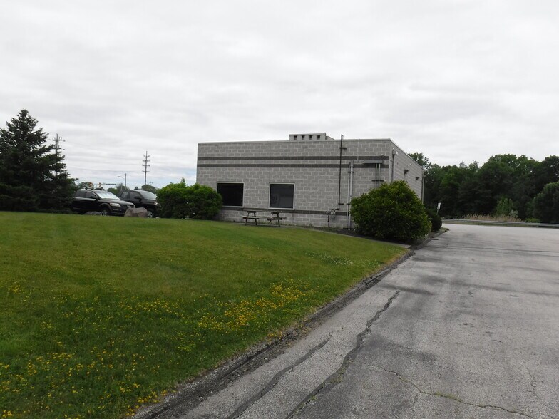 More Photos Of 10900 Memphis Ave, Brooklyn Truck Terminal For Lease