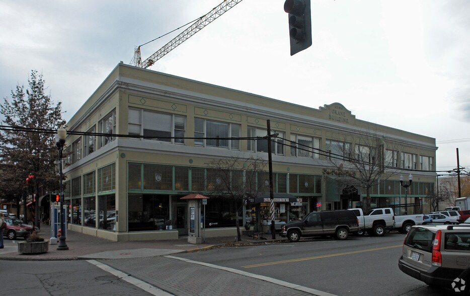 More Photos Of 115-125 NW Oregon Ave, Bend Restaurant For Lease