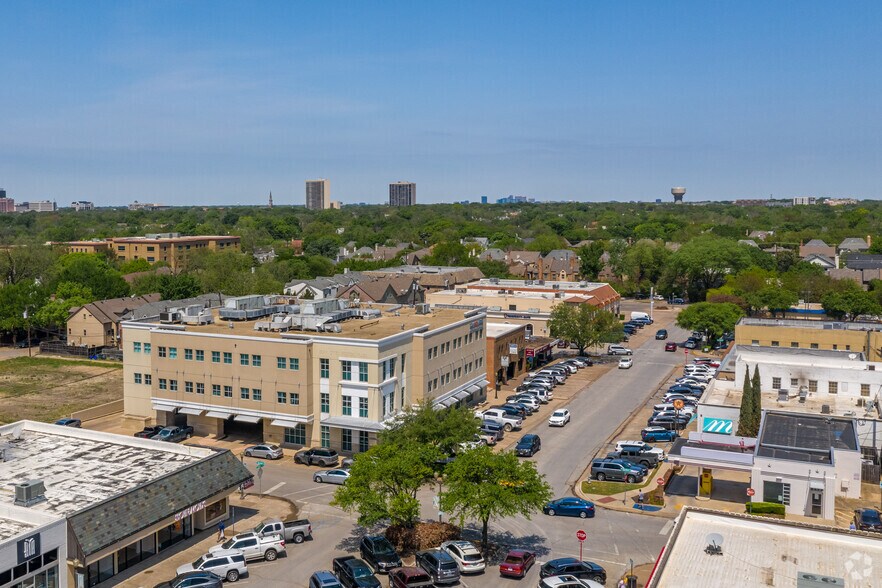 More Photos Of 6901 Snider Plz, Dallas Medical For Lease