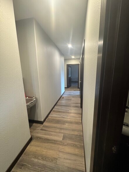 More Photos Of 6446 Road 3 NE, Moses Lake Flex For Lease