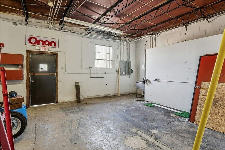 More Photos Of 5273 Treiman Blvd, Dade City Freestanding For Sale