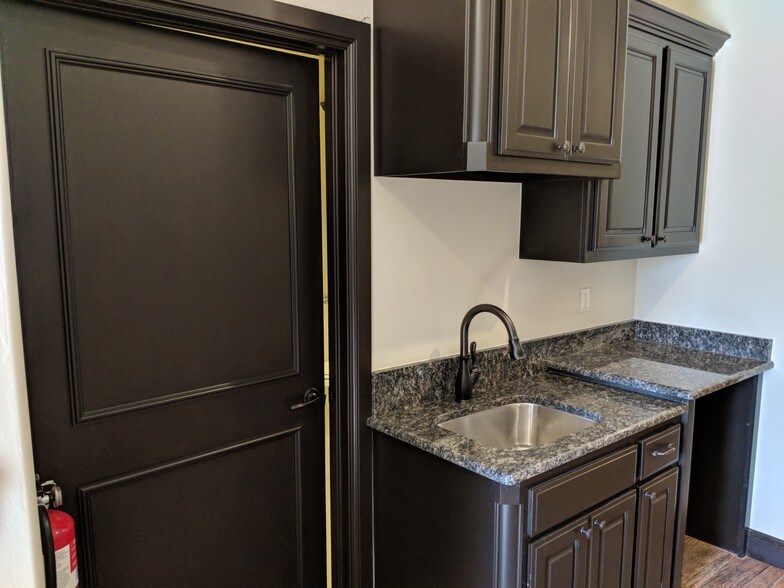More Photos Of 9901 N May Ave, The Village Medical For Lease