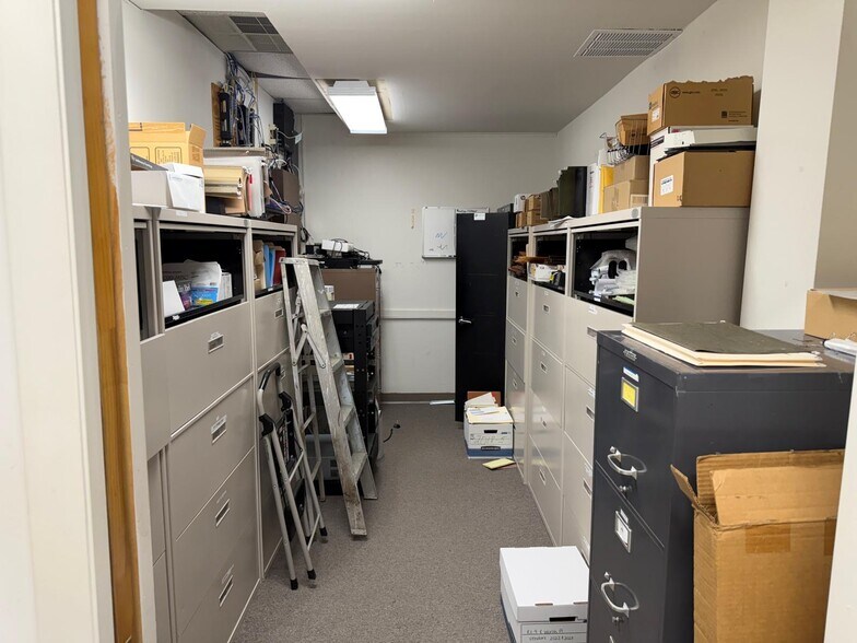 More Photos Of 1033-1061 Bloomfield Ave, Clifton Storefront Retail Office For Lease