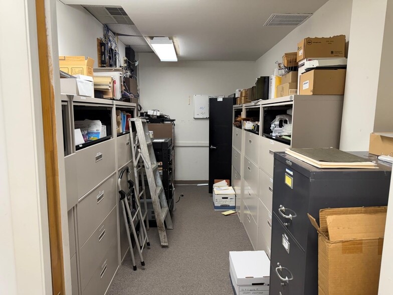 More Photos Of 1033-1061 Bloomfield Ave, Clifton Storefront Retail Office For Lease