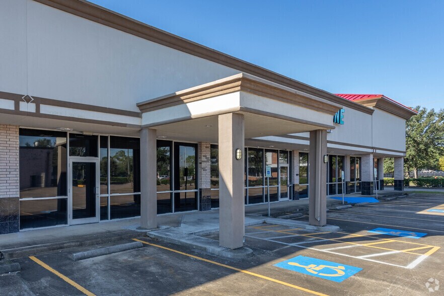 More Photos Of 4300-4302 Fairmont Pky, Pasadena Unknown For Lease