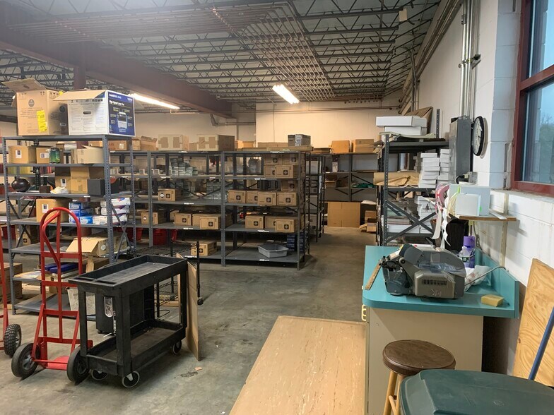 More Photos Of 399 Oak St, South Amboy Flex For Lease