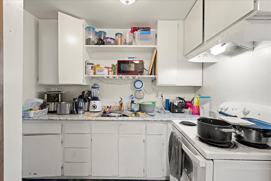 More Photos Of 545 Hampshire Ave, Redwood City Apartments For Sale