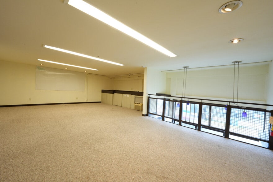 More Photos Of 8212-8218 Greenwood Ave N, Seattle Storefront Retail Residential For Lease