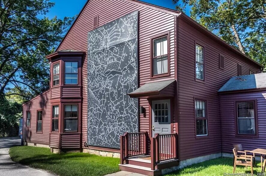 More Photos Of 25 W Main St, Sharon Office For Sale