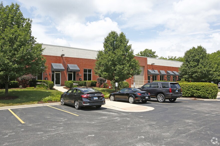 More Photos Of 145 Tower Dr, Burr Ridge Light Distribution For Sale