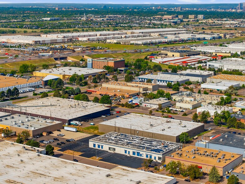 More Photos Of 4555-4585 Kingston St, Denver Warehouse For Sale