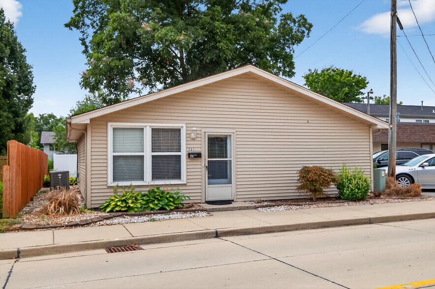 More Photos Of 638 Main St, Columbia Office For Sale