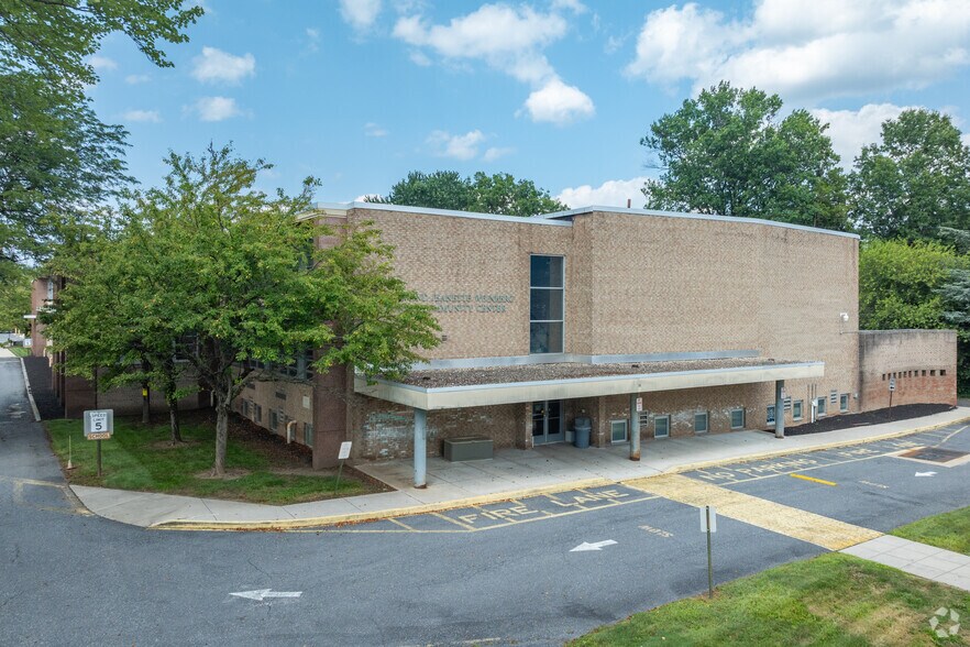 More Photos Of 3301 N Front St, Harrisburg Office For Sale