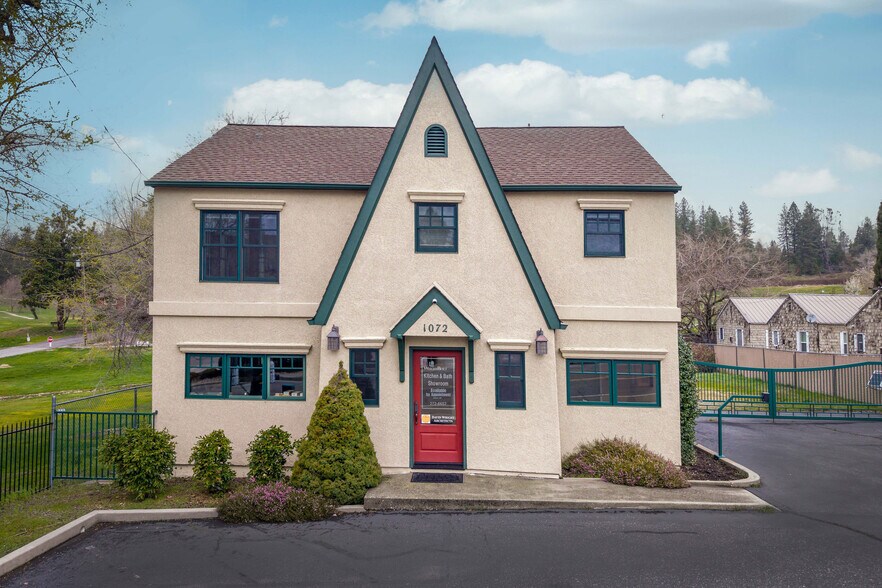 More Photos Of 1072 E Main St, Grass Valley Office For Sale