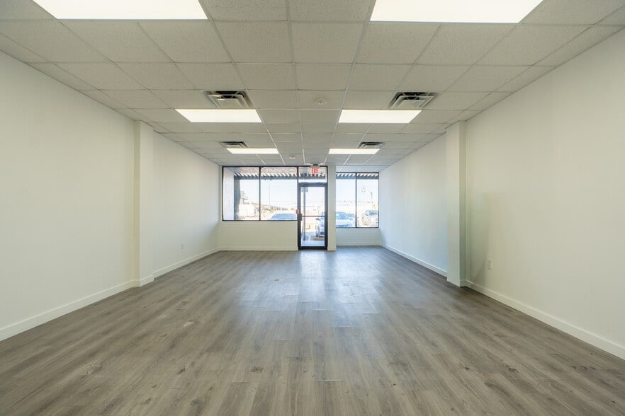 More Photos Of 7506-7560 NW 70th St, Miami Unknown For Lease