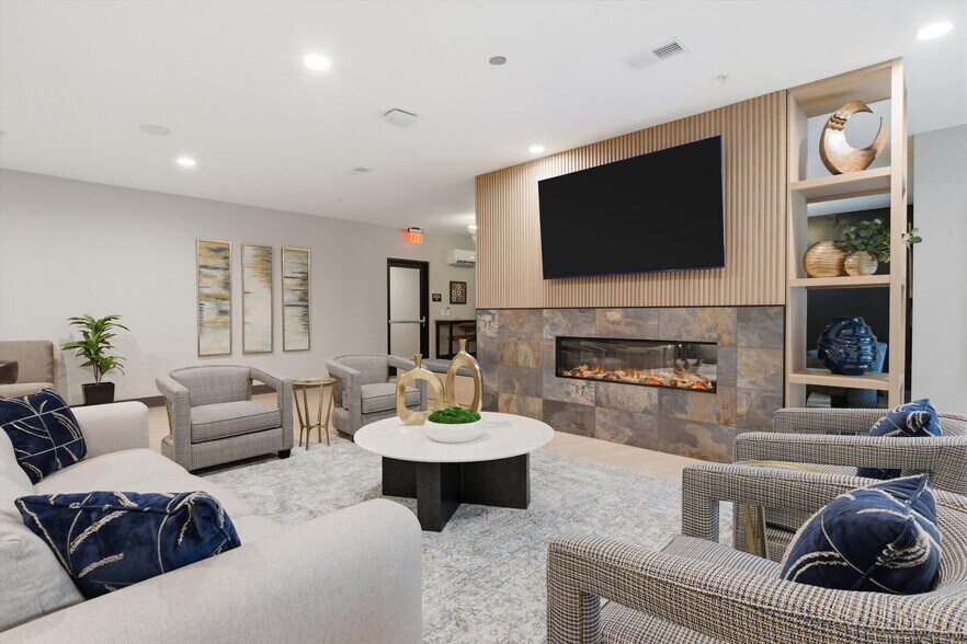 More Photos Of 1850 Glenview Rd, Glenview Apartments For Lease