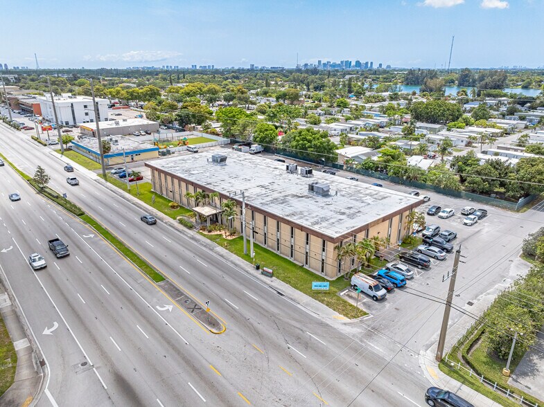 More Photos Of 2880 W Oakland Park Blvd, Fort Lauderdale Office Residential For Sale