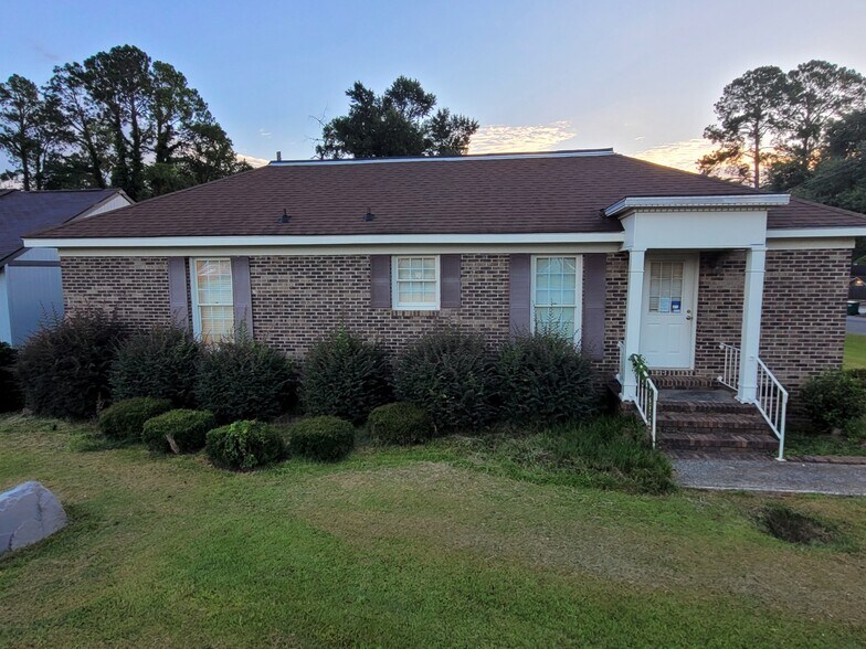 More Photos Of 1401 Dawson Rd, Albany Medical For Sale