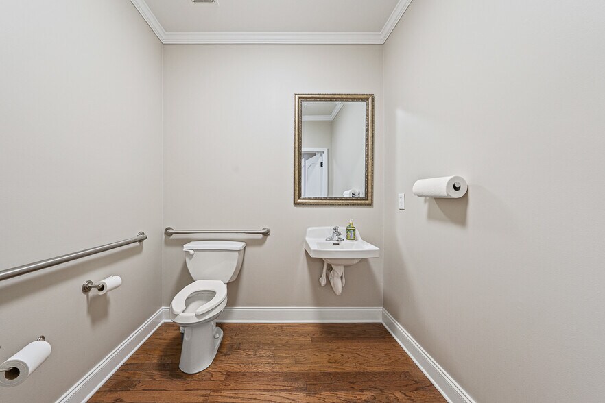 More Photos Of 3459 Acworth Due West Rd NW, Acworth Office For Sale