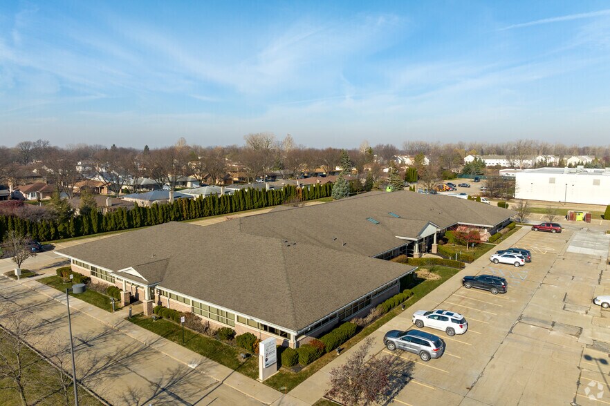 More Photos Of 35501-35765 Mound Rd, Sterling Heights Unknown For Sale