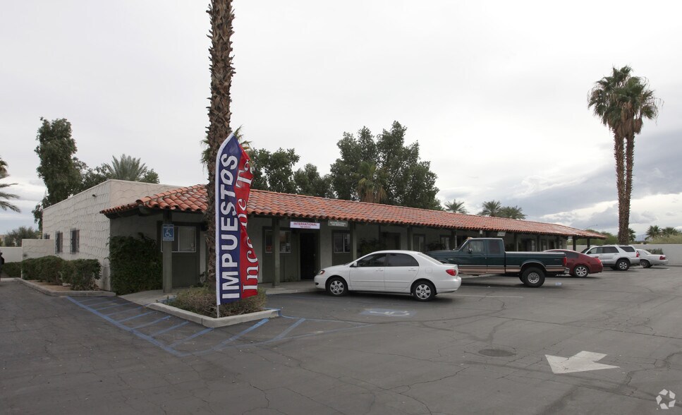 Primary Photo Of 81709 Doctor Carreon Blvd, Indio Medical For Lease