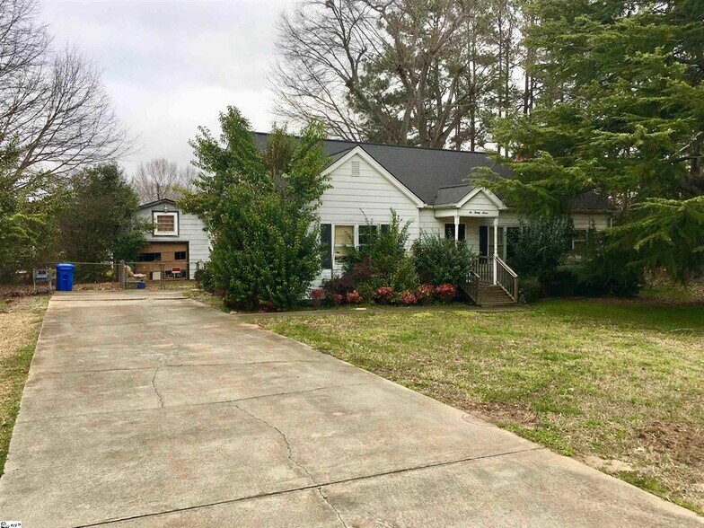 More Photos Of 227 E Butler Rd, Mauldin Land For Sale
