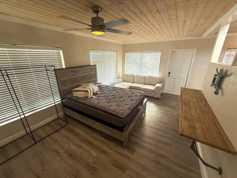 More Photos Of , Lake Worth Multifamily For Sale