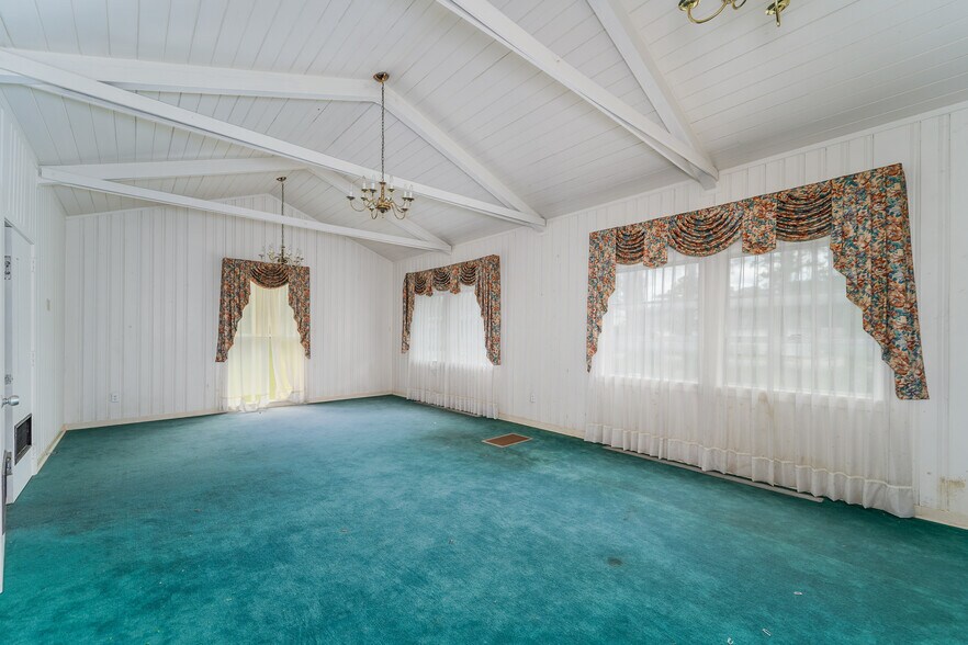 More Photos Of 412 McDonald St, Waycross Specialty For Sale