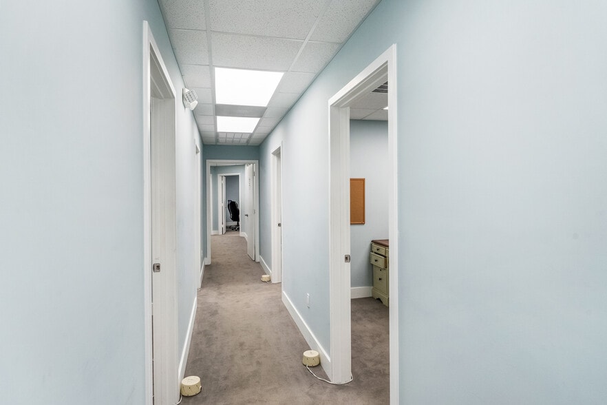 More Photos Of 1615 14th Ave, Vero Beach Medical For Sale