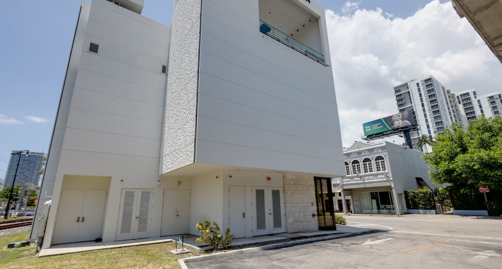 More Photos Of 3625 NE 2nd Ave, Miami Storefront For Lease