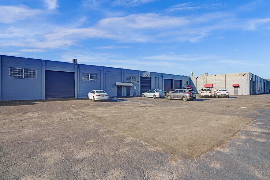 More Photos Of 12050 NE 14th Ave, Miami Warehouse For Lease