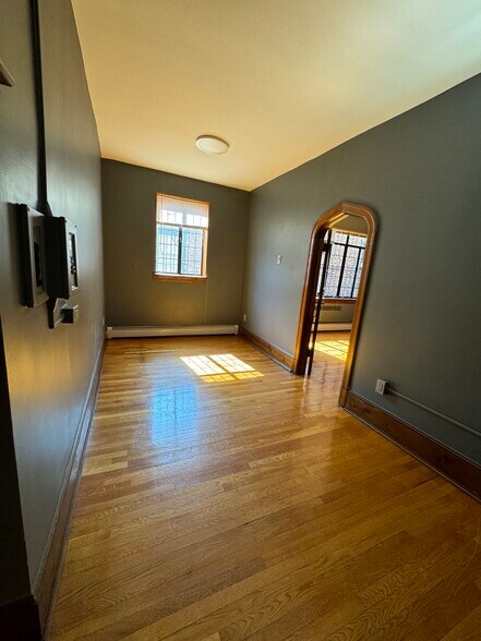 More Photos Of 226 W State St, Trenton Medical For Sale