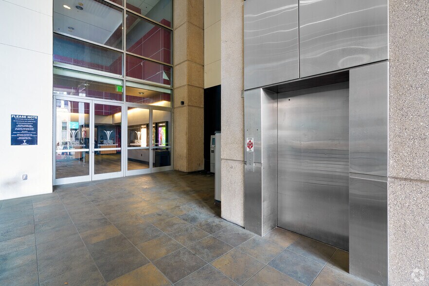 More Photos Of , Orlando Office For Sale