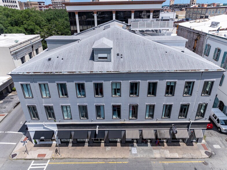 More Photos Of 31 W congress St, Savannah Office Residential For Lease