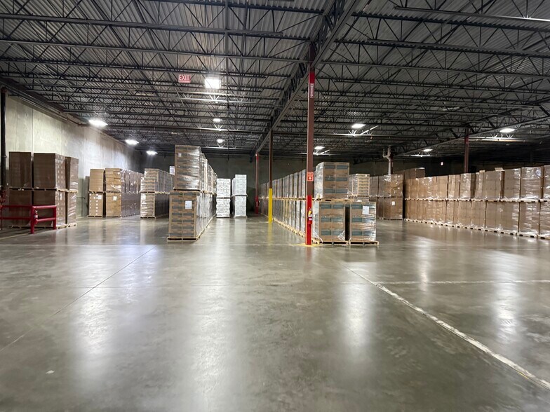 More Photos Of 205 E Highland Dr, Oconto Falls Service For Lease