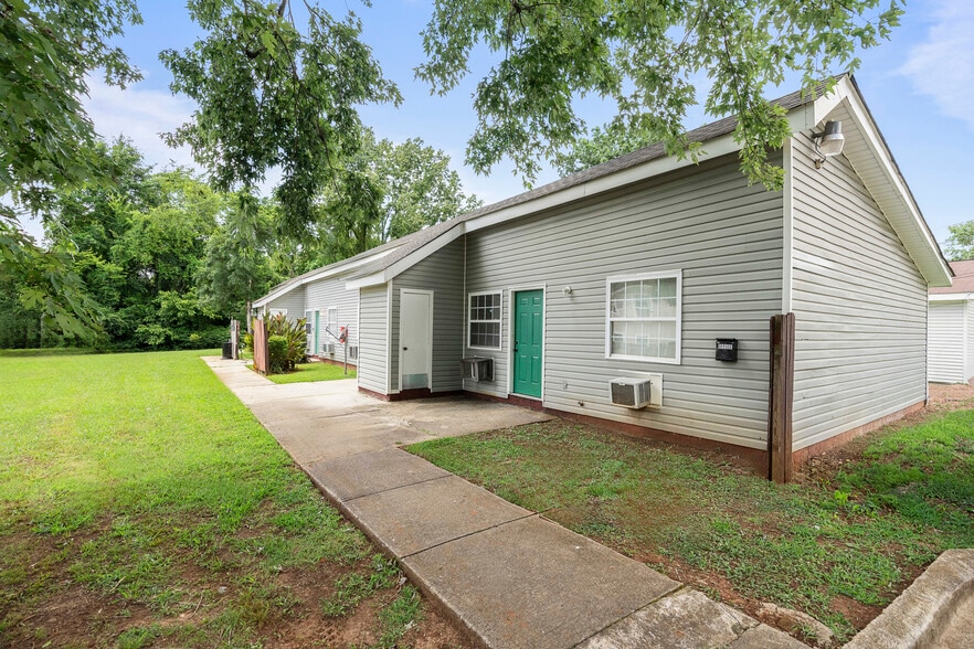 More Photos Of , Huntsville Multifamily For Sale