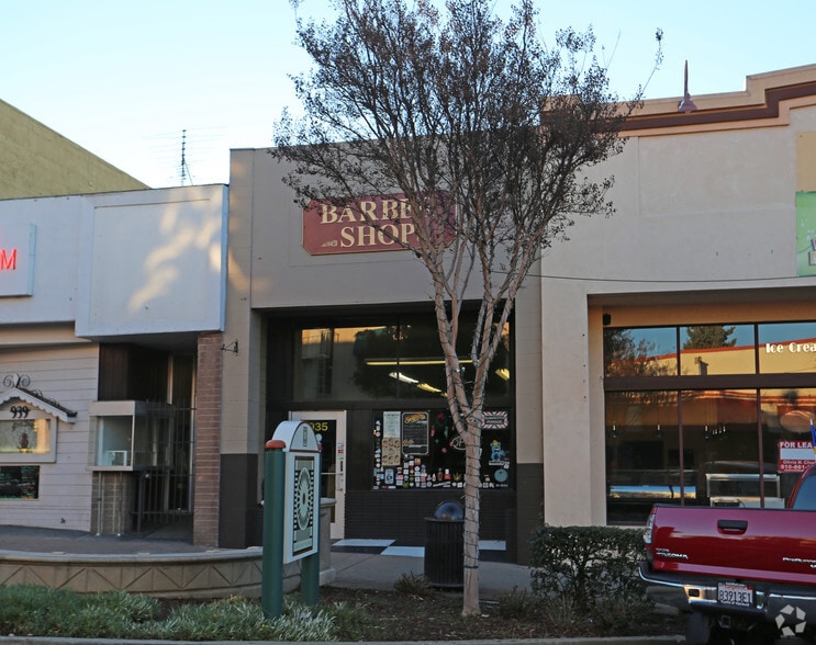 More Photos Of 935 B St, Hayward Storefront For Sale