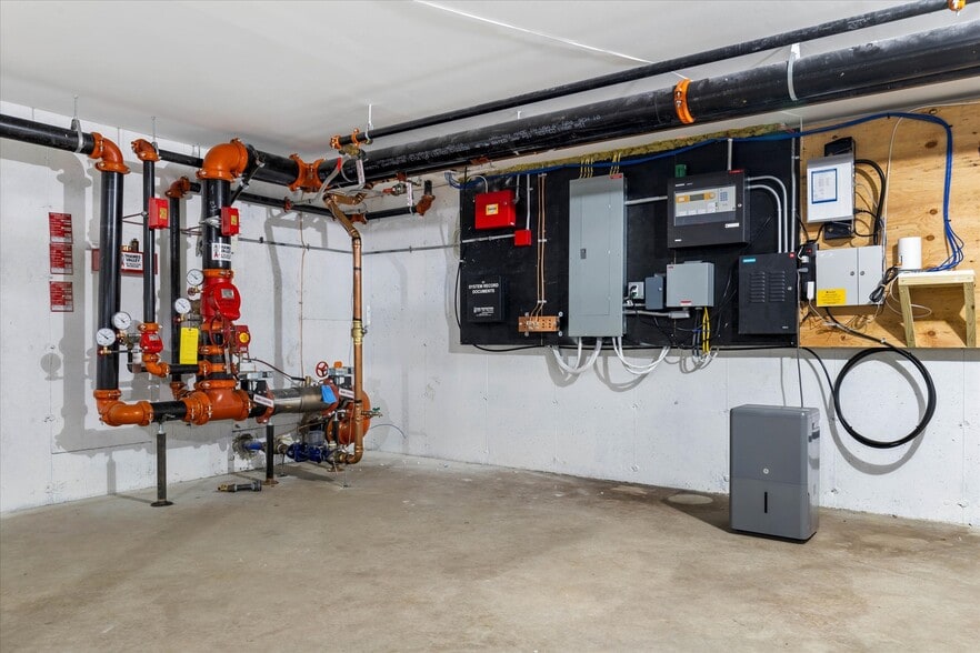 More Photos Of 159 Boston Post Rd, East Lyme Apartments For Sale