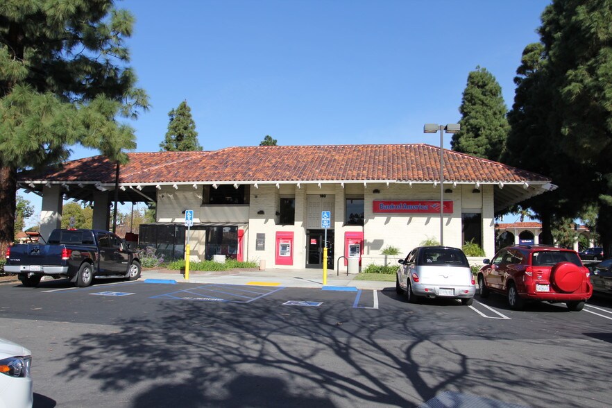 More Photos Of 110-198 E Yorba Linda Blvd, Placentia Unknown For Lease