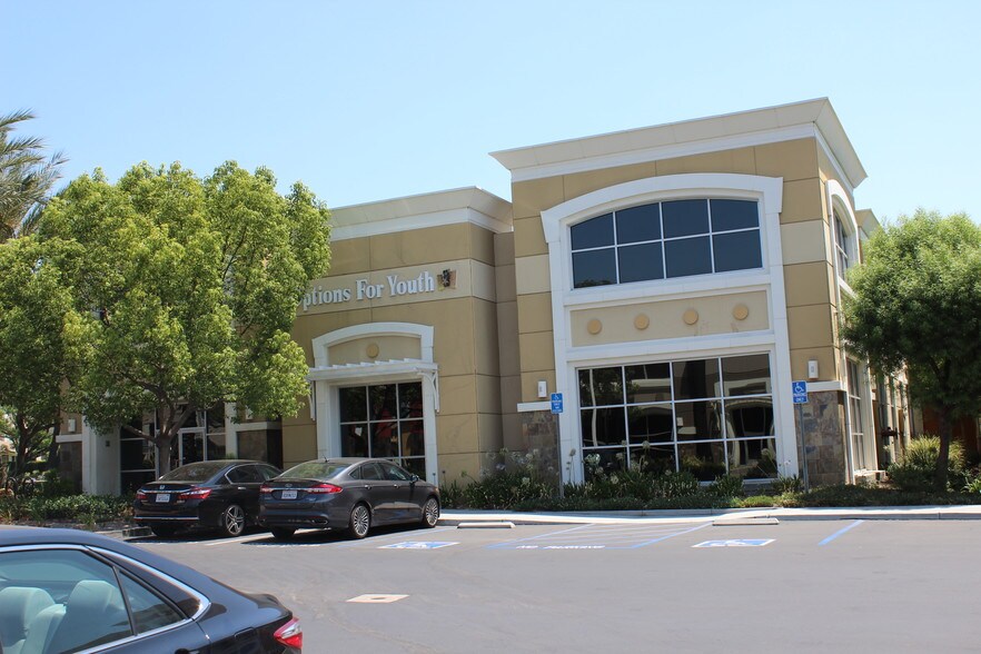 More Photos Of 3130 Inland Empire Blvd, Ontario Office For Lease