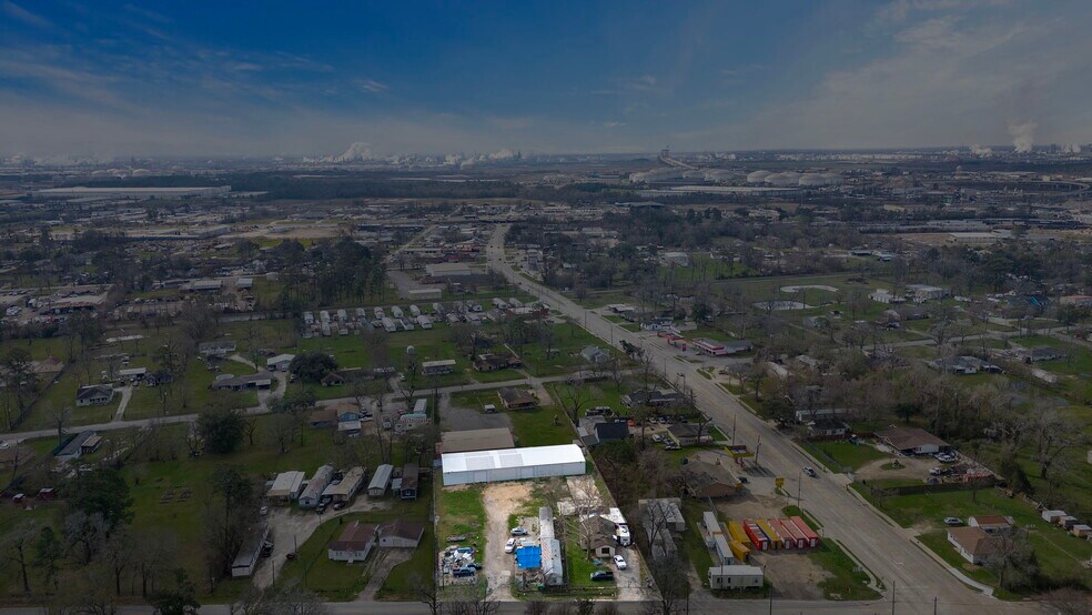 More Photos Of 15414 N Brentwood St, Channelview Manufacturing For Sale