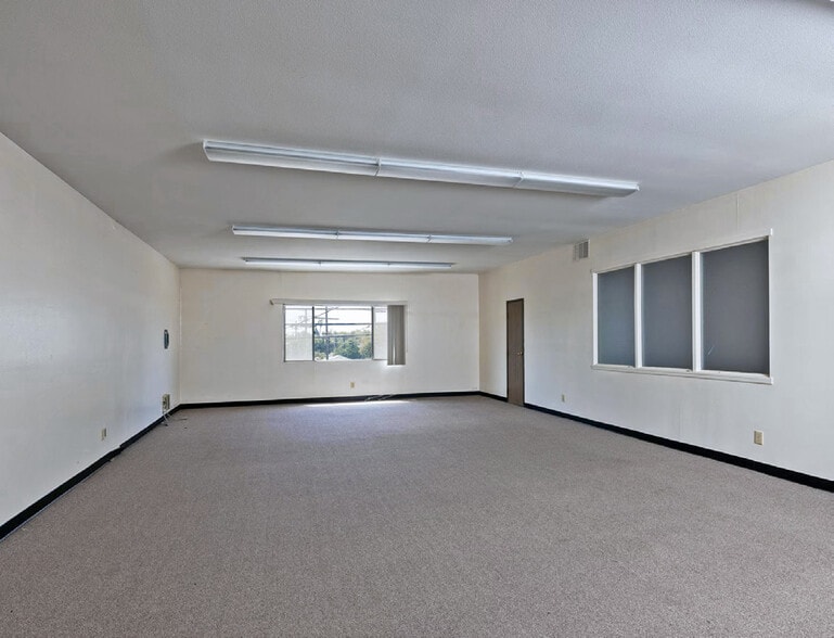More Photos Of 11714-11720 W Pico Blvd, Los Angeles Storefront Retail Office For Lease